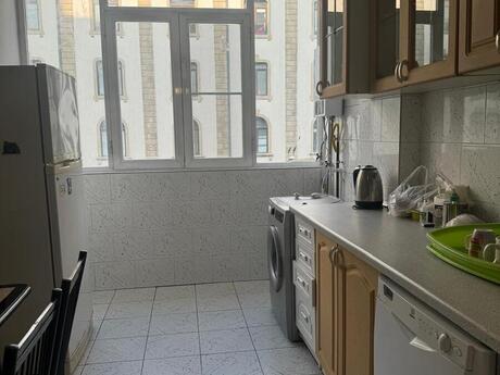 Kirayə 4 otaqlı mənzil, 120 m², 28 May: 1 200 ₼/ay 2