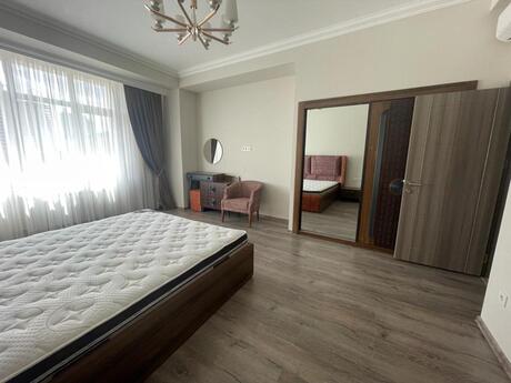 Kirayə 4 otaqlı mənzil, 184 m², Ağ şəhər: 3 000 ₼/ay 4