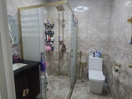 2 otaqlı mənzil, 50 m², 28 May: 250 000 ₼ 3
