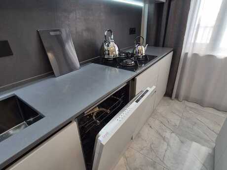 Kirayə 3 otaqlı mənzil, 150 m², 28 May: 1 700 ₼/ay 5
