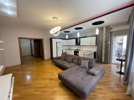 3 otaqlı mənzil, 130 m², 28 May: 385 000 ₼ 4