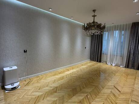 Elan №6405750 - Bakı, İnşaatçılar m., 3 otaqlı, 80 m², 8/9 mərtəbə