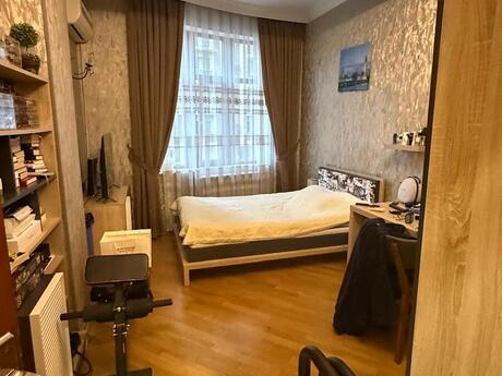 4 otaqlı mənzil, 170 m², 28 May: 530 000 ₼ 3