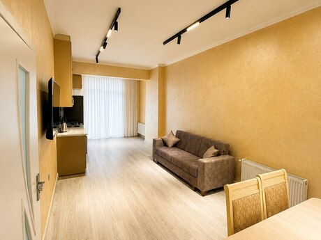 2 otaq · 72 m² · 7/20 mərtəbə, Şah İsmayıl Xətai