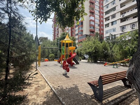4 otaq · 125 m² · 9/10 mərtəbə, Neftçilər