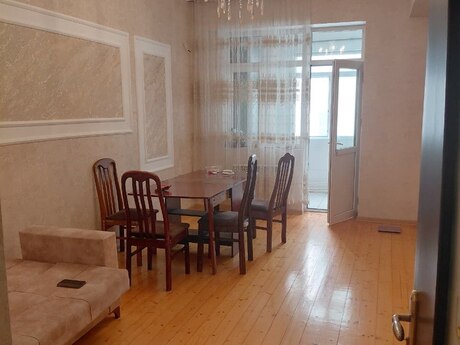 Объявление №6405897 - Баку, м. Иншаатчылар, 2-комн., 60 м², 2/15 этаж