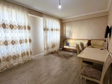 Elan №6405916 - Bakı, Yeni Günəşli q., 3 otaqlı, 70 m², 9/16 mərtəbə