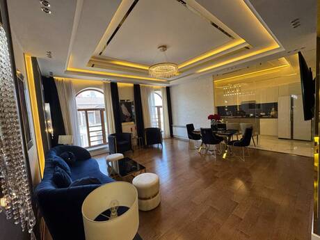 Elan №6405971 - Bakı, Neftçilər m., 3 otaqlı, 135 m², 17/17 mərtəbə