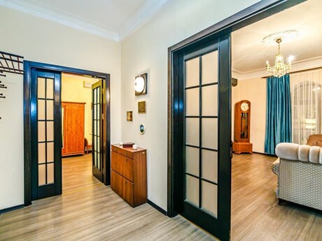 Kirayə 4 otaqlı mənzil, 140 m², Sahil: 2 500 ₼/ay 5