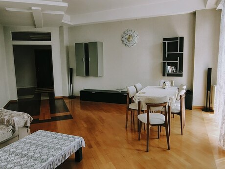 Kirayə 3 otaqlı mənzil, 130 m², 28 May: 1 100 ₼/ay 5