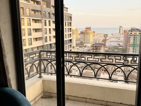 3-room apartment for rent, 80 m², 28 May: 1 500 ₼/mo 3