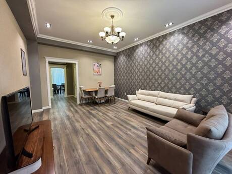 2-room apartment for rent, 92 m², Ağ şəhər: 1 850 ₼/mo 4