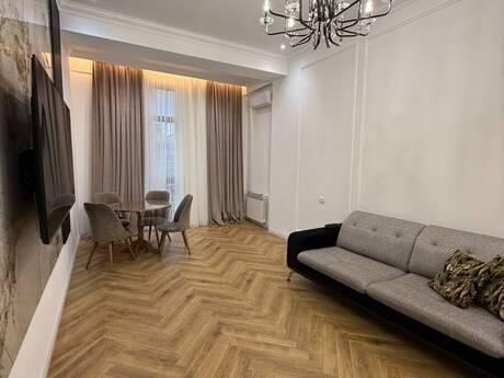Аренда: 2-комнатная квартира, 110 м², 28 May: 1 300 ₼/мес 2