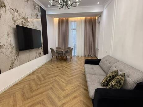 Аренда: 2-комнатная квартира, 110 м², 28 May: 1 300 ₼/мес 3