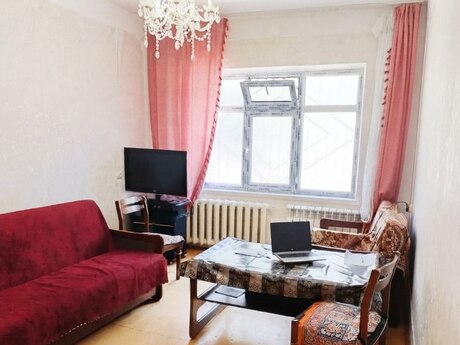 Elan №6406237 - Bakı, Yeni Günəşli q., 2 otaqlı, 65 m², 1/9 mərtəbə