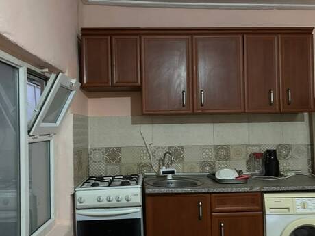 Elan №6406259 - Bakı, 8 Noyabr m., 1 otaqlı, 45 m², 1/4 mərtəbə