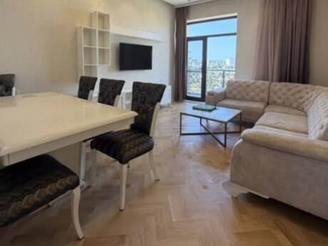 Kirayə 3 otaqlı mənzil, 97 m², Ağ şəhər: 1 800 ₼/ay 2