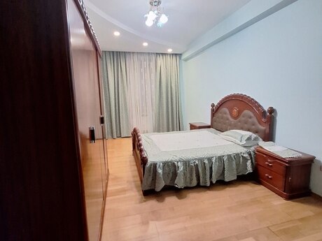 Kirayə 3 otaqlı mənzil, 140 m², Nizami: 1 199 ₼/ay 5