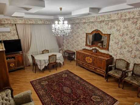 3-комнатная квартира, 110 м², 8 Noyabr: 280 000 ₼ 4
