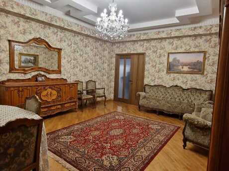 3-комнатная квартира, 110 м², 8 Noyabr: 280 000 ₼ 3