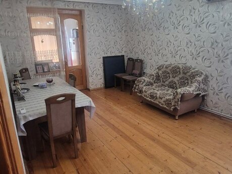 Объявление №6406153 - Баку, пос. Бакиханова, 2-комн., 48 м², 5/5 этаж