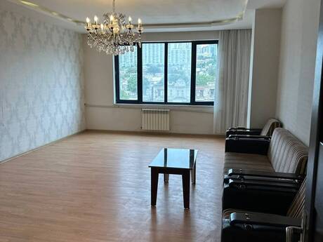 Объявление №6406383 - Баку, м. Низами, 3-комн., 150 м²