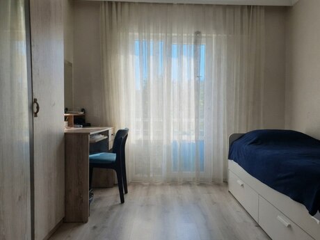 4 otaqlı mənzil, 100 m², Bakıxanov: 220 000 ₼ 3