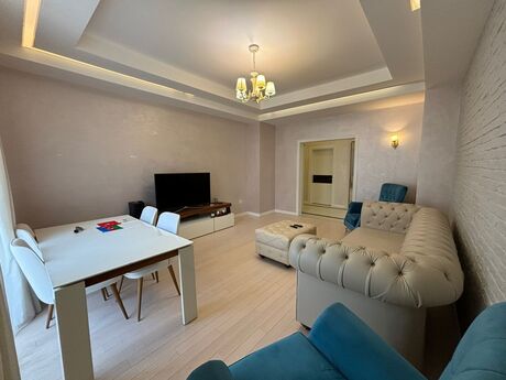 Kirayə 4 otaqlı mənzil, 170 m², Ağ şəhər: 1 800 ₼/ay 2