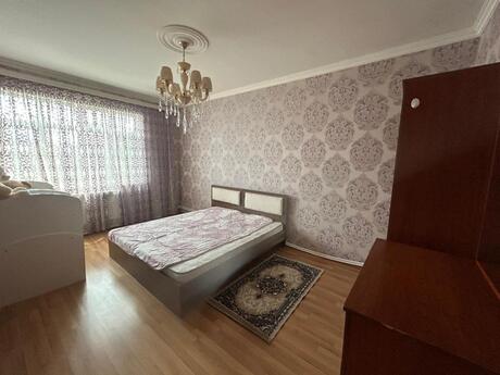 3-room apartment for rent, 70 m², Memar Əcəmi: 700 ₼/mo 4