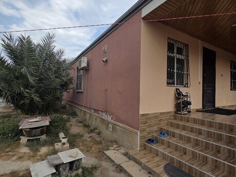 4 otaqlı həyət evi, 200 m², Binə: 95 000 ₼ 2
