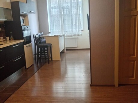 Kirayə 4 otaqlı mənzil, 130 m², Həzi Aslanov: 800 ₼/ay 3