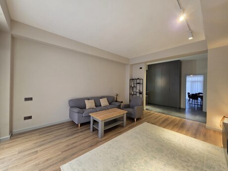 Аренда: 4-комнатная квартира, 180 м², Ağ şəhər: 2 700 ₼/мес 5