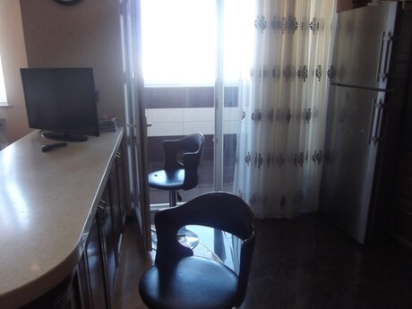 5 otaqlı mənzil, 260 m², Nəsimi: 500 000 ₼ 2