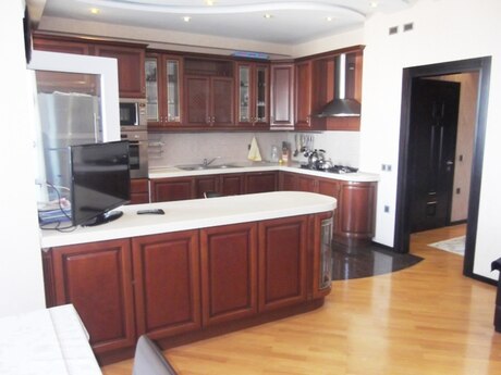 5 otaqlı mənzil, 260 m², Nəsimi: 500 000 ₼ 4