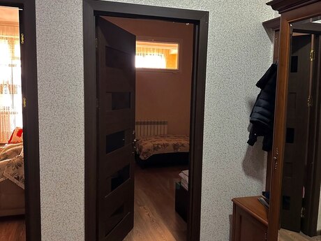 Kirayə 3 otaqlı mənzil, 70 m², İnşaatçılar: 260 ₼/ay 4