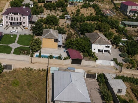 10 otaqlı həyət evi, 1 000 m², Novxanı: 499 999 ₼ 2