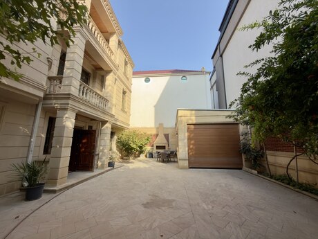 10 otaqlı həyət evi, 400 m², 8-ci mikrorayon: 1 300 000 ₼ 2