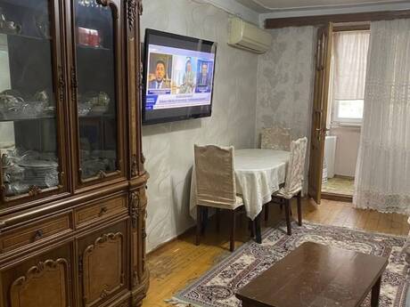 Nəriman Nərimanovda 3 otaqlı köhnə tikili mənzil satılır, 75 m², 192 000 AZN, şəkil 3 / 11