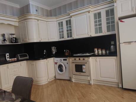 2 otaqlı mənzil, 98 m², 28 May: 450 000 ₼ 3