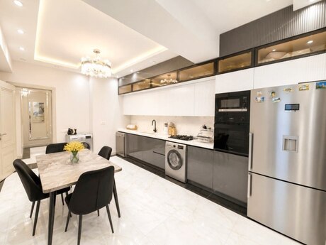 3 otaqlı mənzil, 130 m², 28 May: 518 000 ₼ 5
