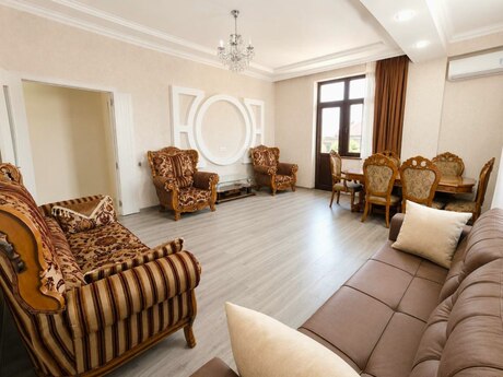 Объявление №6406912 - Баку, пос. Бакиханова, 2-комн., 85 м², 3/8 этаж