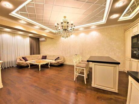 Kirayə 3 otaqlı mənzil, 100 m², Şah İsmayıl Xətai: 1 700 ₼/ay 2