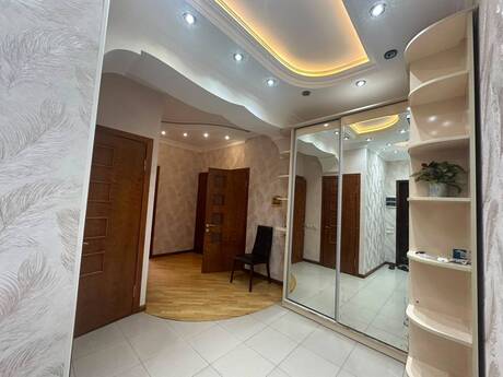 Kirayə 2 otaqlı mənzil, 90 m², Şah İsmayıl Xətai: 1 100 ₼/ay 5