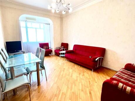 2-room apartment, 70 m², Nizami: 250 000 ₼ 3