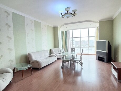 4 otaqlı mənzil, 200 m², 28 May: 535 000 ₼ 3