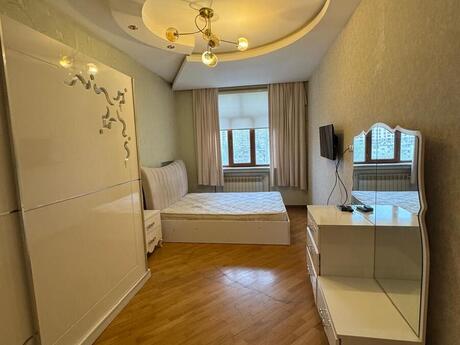 2 otaqlı mənzil, 80 m², İnşaatçılar: 195 000 ₼ 3