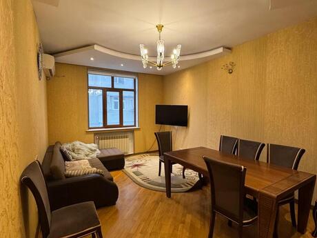 Elan №6407058 - Bakı, İnşaatçılar m., 2 otaqlı, 80 m², 8/17 mərtəbə