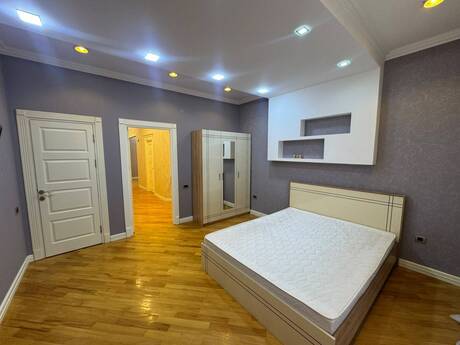4-room apartment for rent, 160 m², İnşaatçılar: 1 249 ₼/mo 4