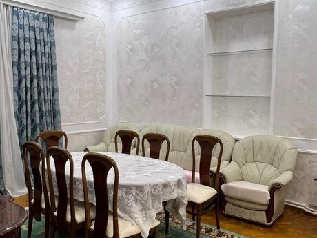 3-room apartment for rent, 105 m², Sahil: 947 ₼/mo 4