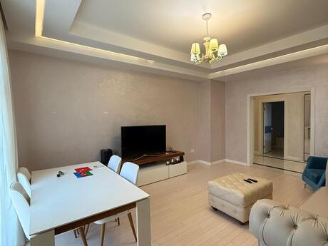 Kirayə 4 otaqlı mənzil, 170 m², Ağ şəhər: 1 800 ₼/ay 4